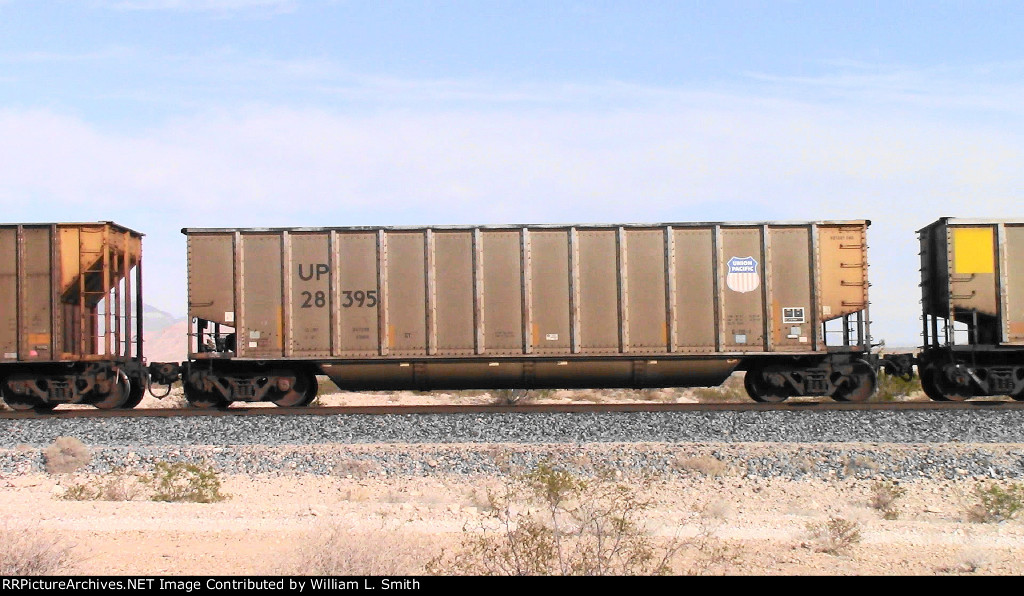 EB Unit Empty Open Hopper Frt at Erie NV -44